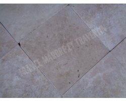 Travertin Beige Clair 30x30 2 cm Antique  2