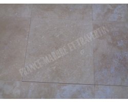 Travertin Beige Clair 40x40 1,2 cm Poli 2